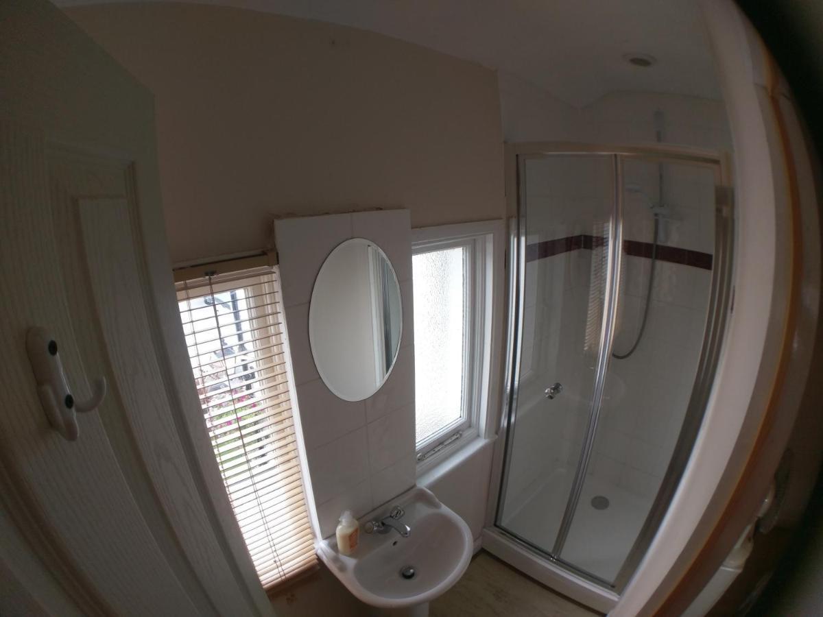 The Rifle Volunteer Bed & Breakfast Ware Luaran gambar