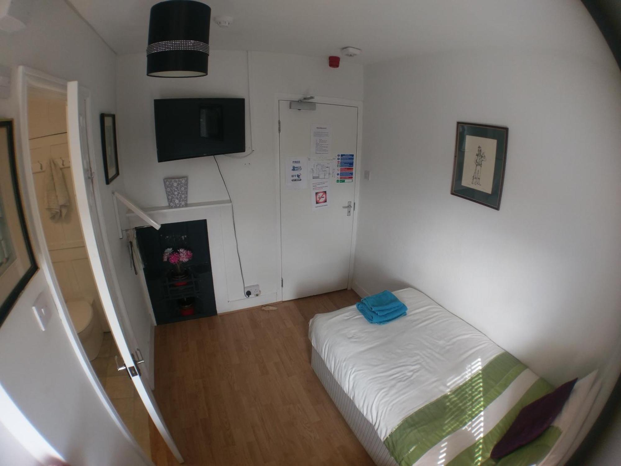The Rifle Volunteer Bed & Breakfast Ware Bilik gambar